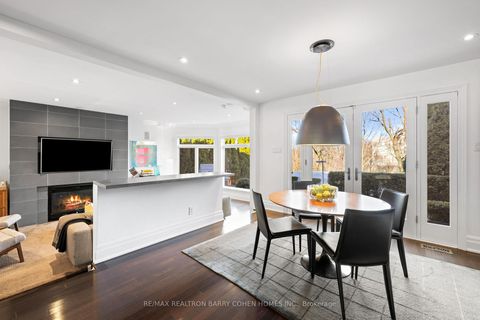 Photo 11 at 215 Lonsmount Drive, Forest Hill South, Toronto