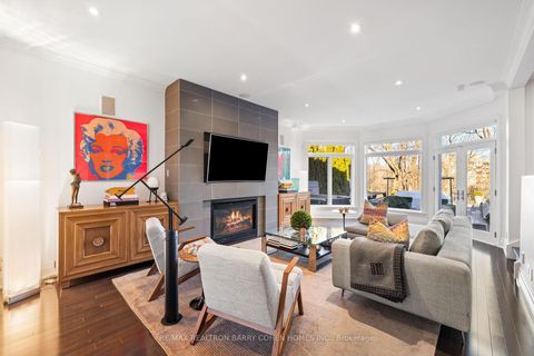 Photo 15 at 215 Lonsmount Drive, Forest Hill South, Toronto