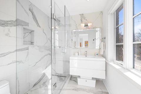 Photo 25 at 215 Lonsmount Drive, Forest Hill South, Toronto