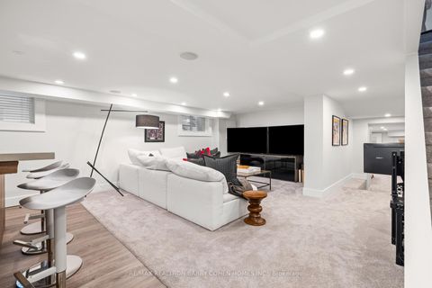 Photo 29 at 215 Lonsmount Drive, Forest Hill South, Toronto