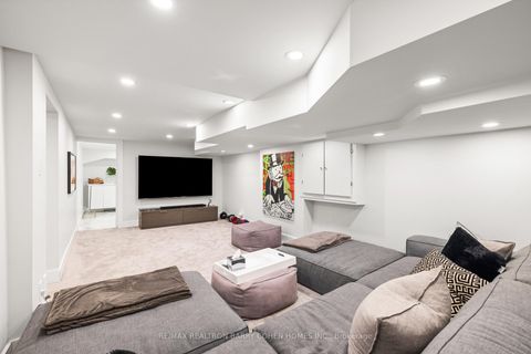 Photo 33 at 215 Lonsmount Drive, Forest Hill South, Toronto