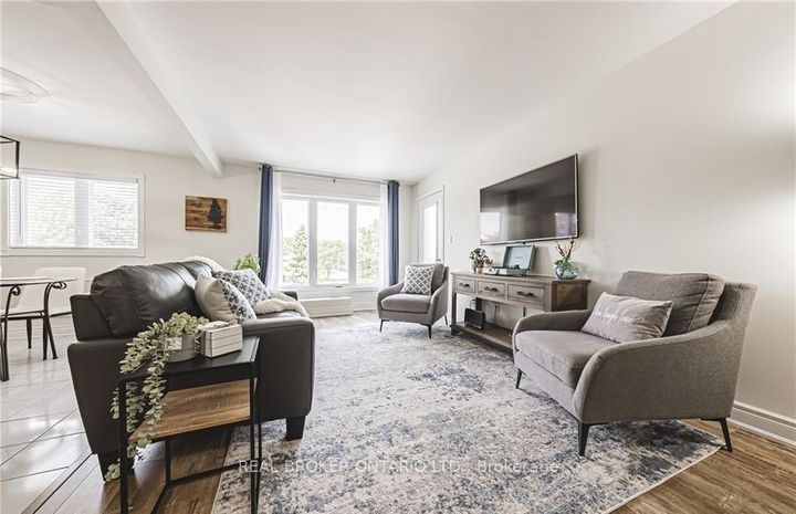 Photo 8 at 30 - 3050 Pinemeadow Drive, Headon, Burlington