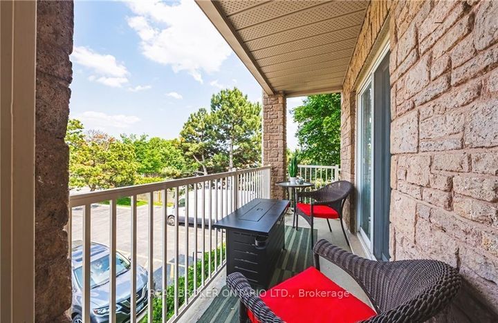 Photo 10 at 30 - 3050 Pinemeadow Drive, Headon, Burlington