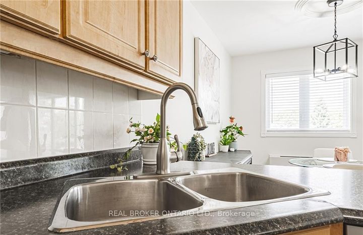 Photo 13 at 30 - 3050 Pinemeadow Drive, Headon, Burlington