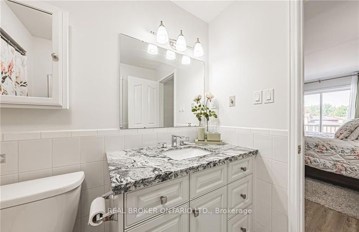 Photo 22 at 30 - 3050 Pinemeadow Drive, Headon, Burlington