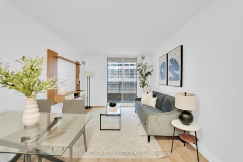 Photo 6 at 811 - 260 Doris Avenue, Willowdale East, Toronto