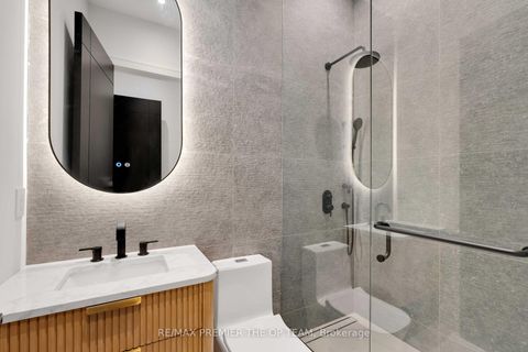 Photo 10 at 487 Coldstream Avenue, Nortown, Toronto