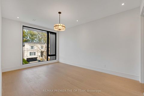 Photo 21 at 487 Coldstream Avenue, Nortown, Toronto