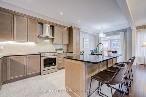 Photo 10 at 16 Callisto Lane, Observatory, Richmond Hill