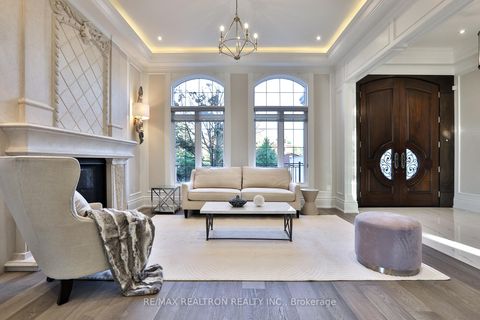 Photo 5 at 56 Sanderson Crescent, North Richvale, Richmond Hill