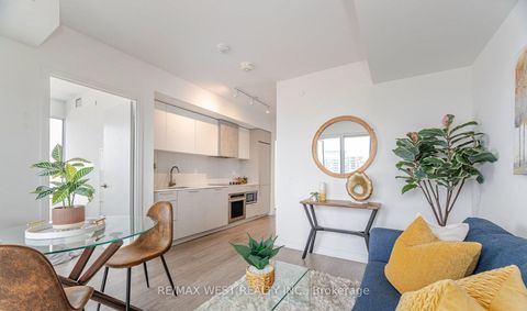 Photo 5 at 2117 - 19 Western Battery Road, Niagara, Toronto