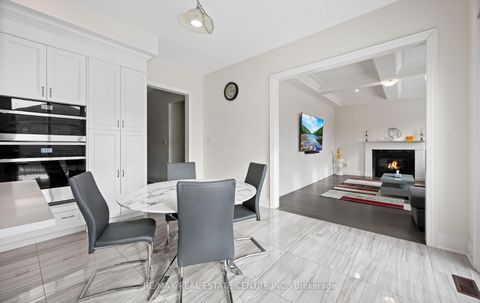 Photo 19 at 160 Wainfleet Crescent, Vellore Village, Vaughan