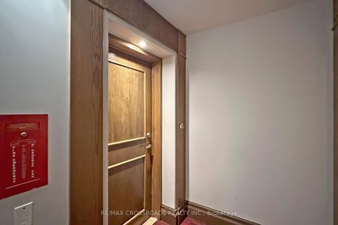 Photo 6 at 907 - 8 Lee Centre Drive, Woburn, Toronto