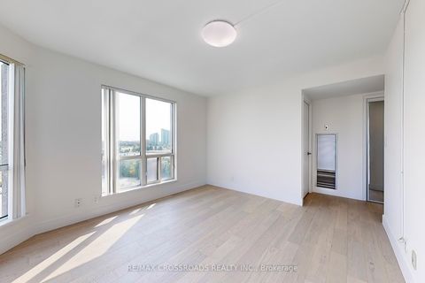 Photo 18 at 907 - 8 Lee Centre Drive, Woburn, Toronto