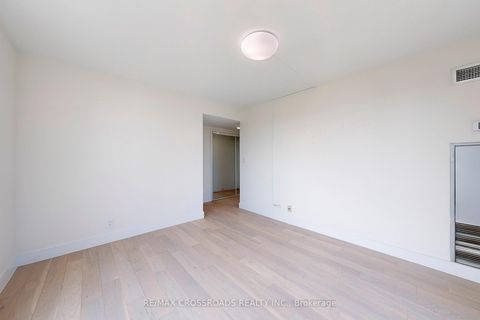 Photo 19 at 907 - 8 Lee Centre Drive, Woburn, Toronto