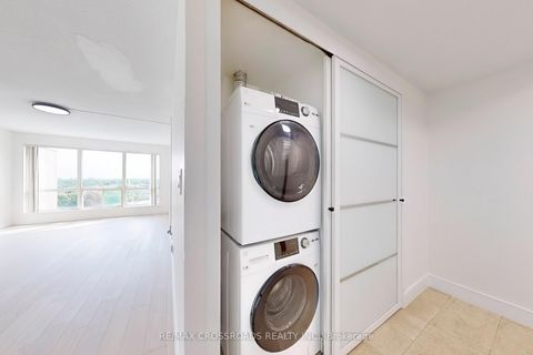 Photo 30 at 907 - 8 Lee Centre Drive, Woburn, Toronto