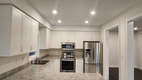 Photo 5 at 1263 Peelar Crescent, Lefroy, Innisfil