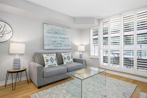 Photo 3 at 316 - 270 Wellington Street W, Waterfront Communities C1, Toronto