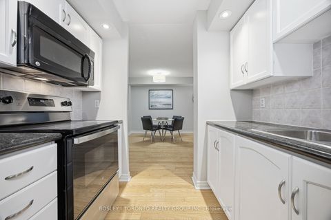 Photo 23 at 316 - 270 Wellington Street W, Waterfront Communities C1, Toronto