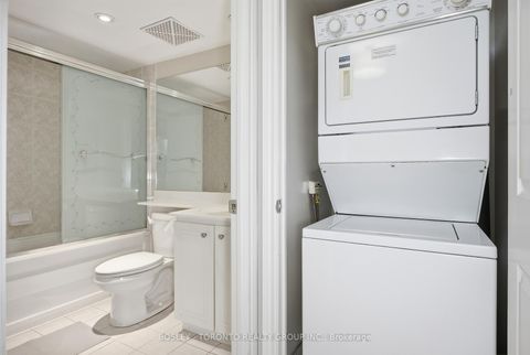 Photo 30 at 316 - 270 Wellington Street W, Waterfront Communities C1, Toronto