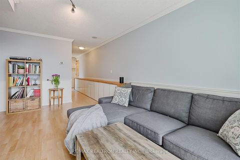 Photo 8 at 803 - 212 Eglinton Avenue E, Mount Pleasant West, Toronto