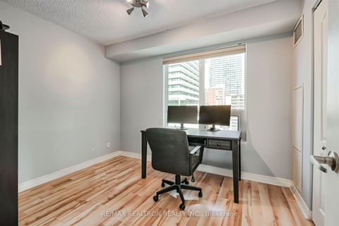 Photo 22 at 803 - 212 Eglinton Avenue E, Mount Pleasant West, Toronto