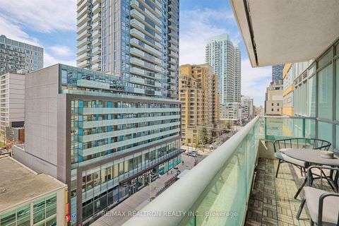 Photo 27 at 803 - 212 Eglinton Avenue E, Mount Pleasant West, Toronto
