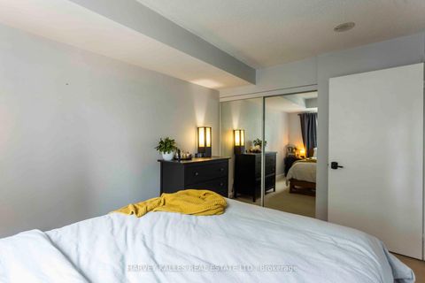 Photo 14 at 411 - 16 Harrison Garden Boulevard, Willowdale East, Toronto