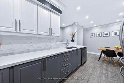 Photo 12 at 293 Milestone Crescent, Aurora Village, Aurora