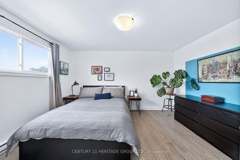 Photo 24 at 293 Milestone Crescent, Aurora Village, Aurora