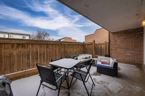 Photo 37 at 293 Milestone Crescent, Aurora Village, Aurora