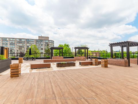 Photo 29 at 203 - 326 Major Mackenzie Drive E, Crosby, Richmond Hill