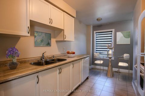 Photo 5 at 102 Ferguson Drive, Northwest, Barrie