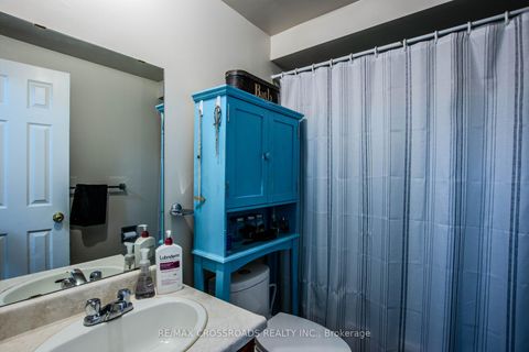 Photo 9 at 102 Ferguson Drive, Northwest, Barrie