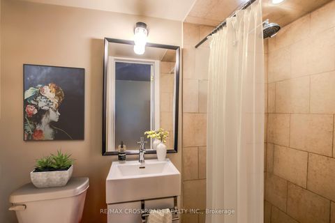 Photo 11 at 102 Ferguson Drive, Northwest, Barrie