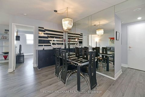 Photo 4 at 808 - 7601 Bathurst Street, Yorkhill, Vaughan