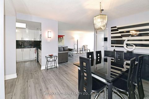 Photo 6 at 808 - 7601 Bathurst Street, Yorkhill, Vaughan
