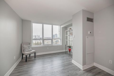 Photo 12 at 808 - 7601 Bathurst Street, Yorkhill, Vaughan