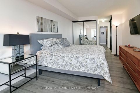 Photo 15 at 808 - 7601 Bathurst Street, Yorkhill, Vaughan