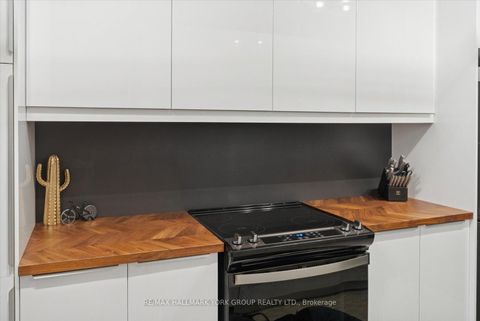 Photo 8 at 103 - 715 Don Mills Road, Flemingdon Park, Toronto