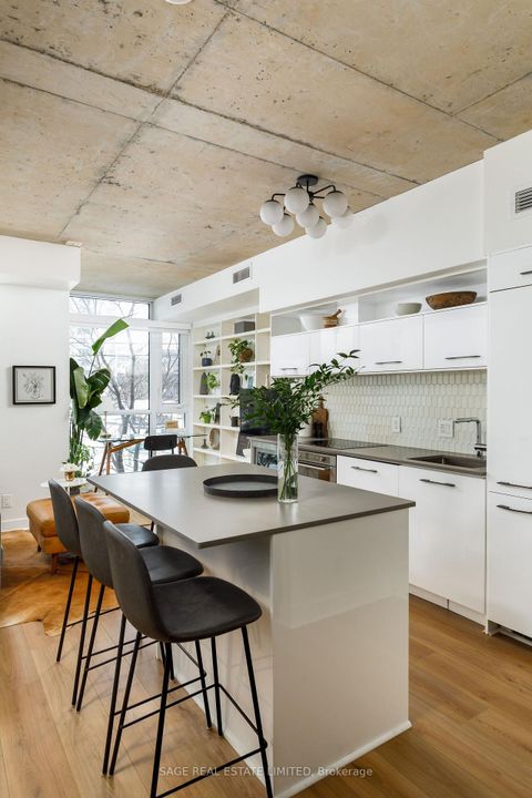 Photo 8 at 206 - 707 Dovercourt Road, Little Italy, Toronto