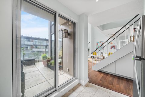 Photo 9 at 302 - 18 Merton Street, Mount Pleasant West, Toronto