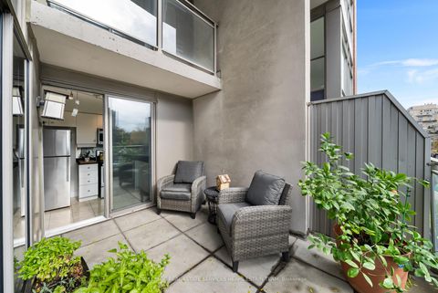 Photo 18 at 302 - 18 Merton Street, Mount Pleasant West, Toronto