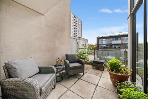 Photo 19 at 302 - 18 Merton Street, Mount Pleasant West, Toronto