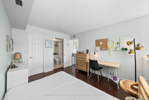 Photo 24 at 302 - 18 Merton Street, Mount Pleasant West, Toronto