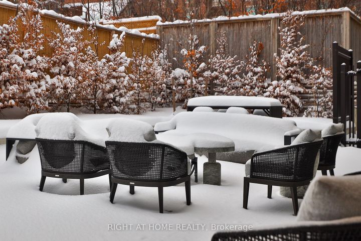 Photo 13 at Garden Home 1 - 10 Prince Arthur Avenue, Annex, Toronto