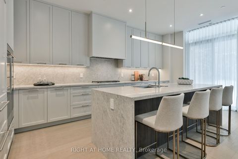 Photo 10 at Garden Home 1 - 10 Prince Arthur Avenue, Annex, Toronto