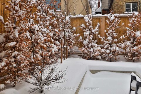 Photo 14 at Garden Home 1 - 10 Prince Arthur Avenue, Annex, Toronto