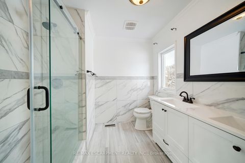 Photo 19 at 108 Olde Bayview Avenue, Oak Ridges Lake Wilcox, Richmond Hill