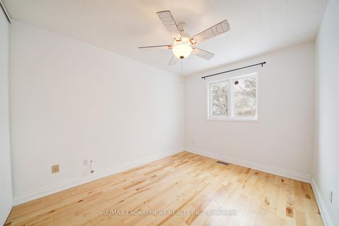 Photo 24 at 108 Olde Bayview Avenue, Oak Ridges Lake Wilcox, Richmond Hill